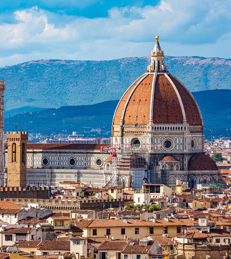Luftbild auf die Stadt Florenz mit Blick auf den Dom