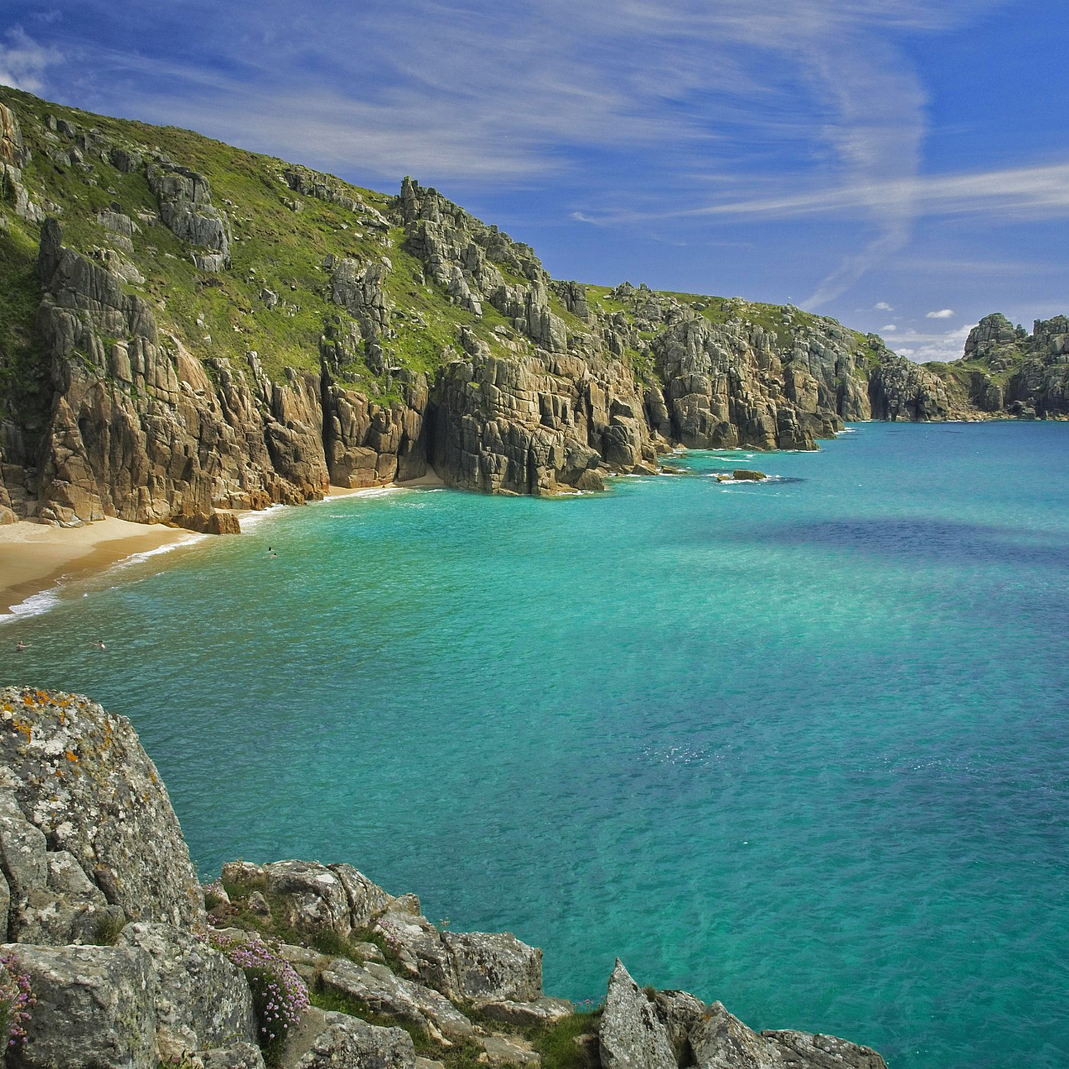 Blick auf die Felskueste von Cornwall Großbritannien