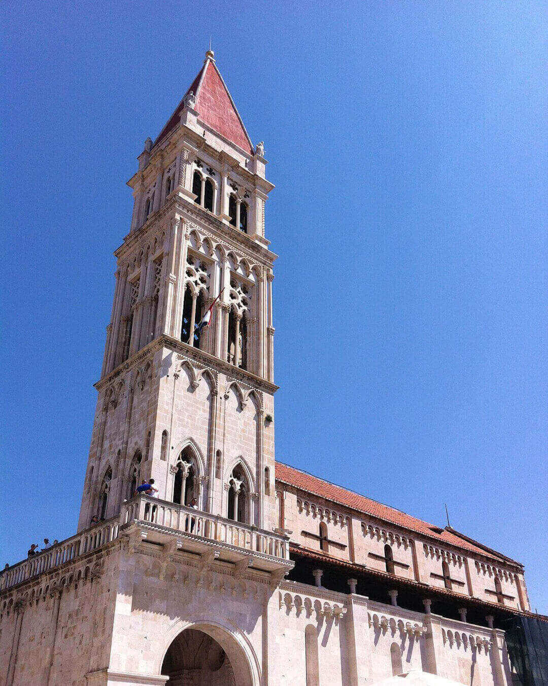 Die Kathedrale des heiligen Laurentius in Trogir in Mitteldalmatien in Kroatien Die Kathedrale des heiligen Laurentius in Trogir in Mitteldalmatien in Kroatien