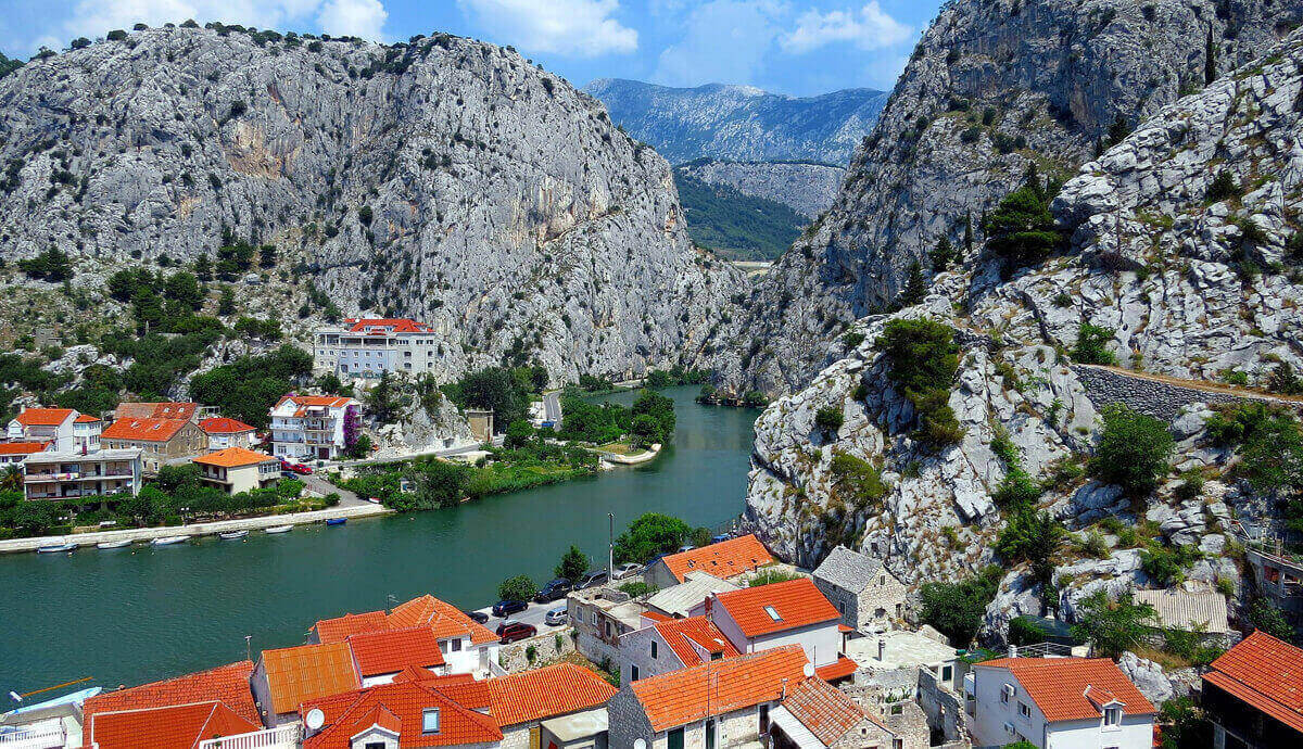 Omis mit dem Cetina River und den Cetina Canyon